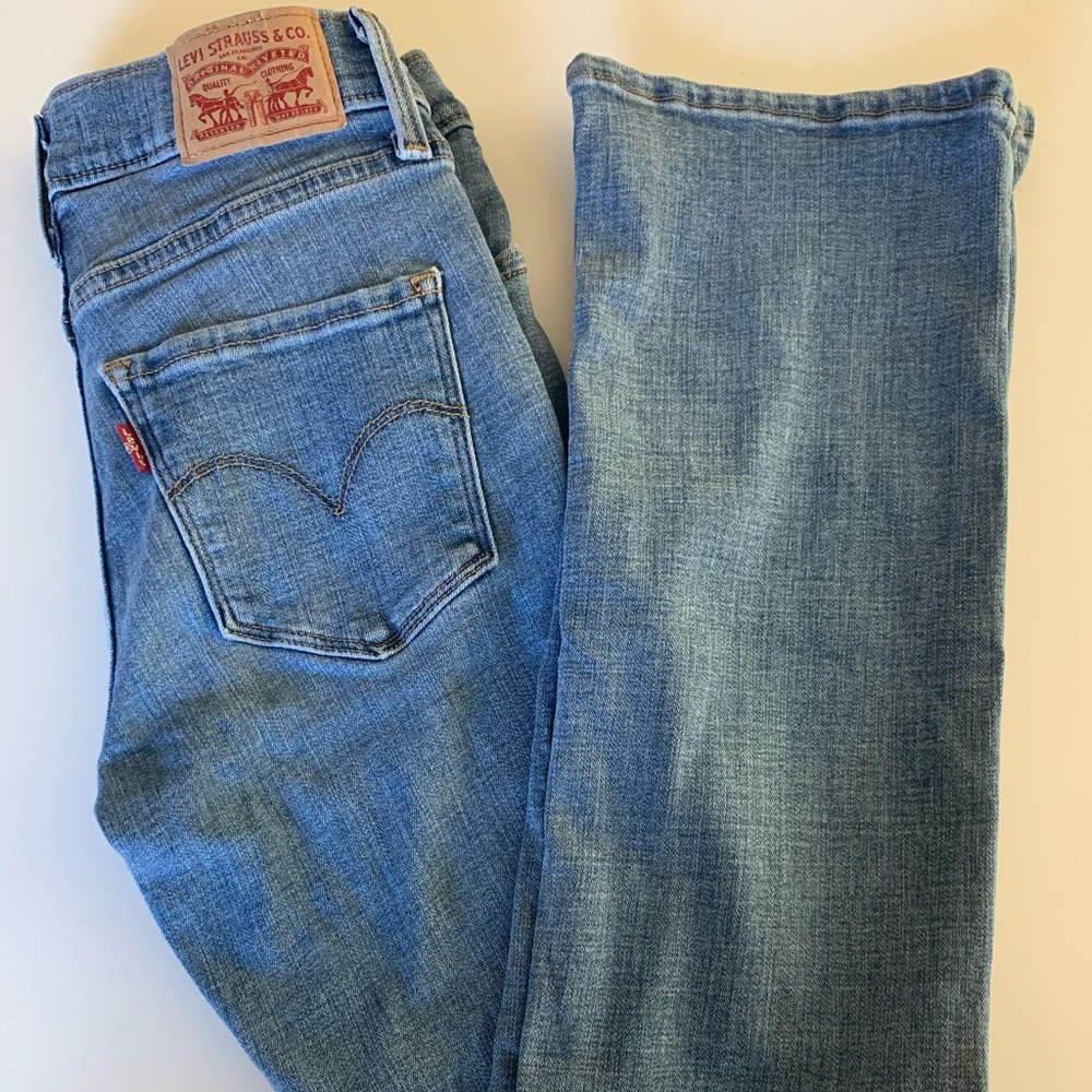 Levi’s 315 Shaping Bootcut Jean